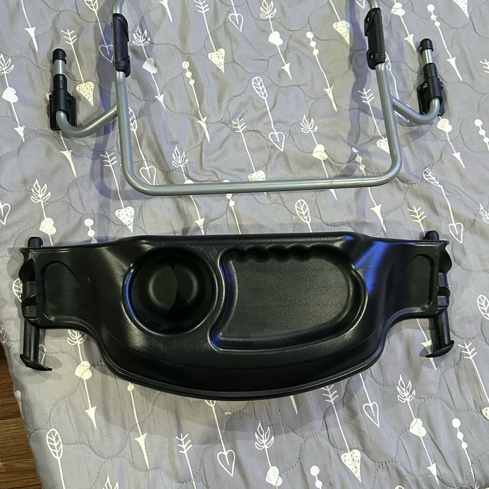 Bob Revolution Jogging Stroller Chicco Keyfit adapter and snack tray